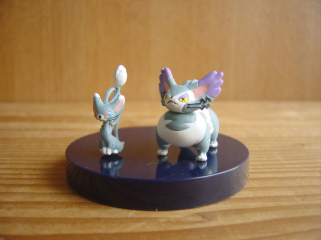 PondPhuwin-Lucky Draw Special Set タイフェス Rittai Pokemon Zukan Mini Figure DP13 Glameow Purugly | eBay