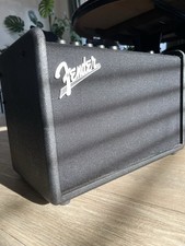 TOP Fender Mustang GT 40 Gitarrenverstärker/ Combo (40 Watt)