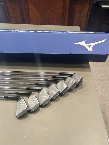 Mizuno JPX 925 Forged Black Irons 5-GW Project X Rifle Shafts 6.0 Stiff - Picture 6 of 9
