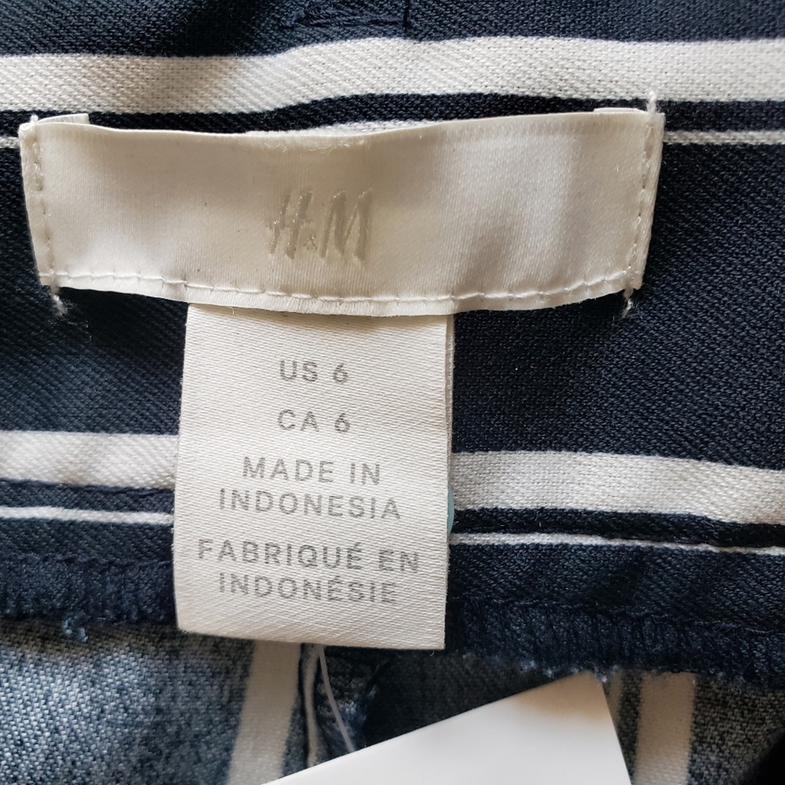 NEW Paperbag High Rise Belted Striped Ankle Pants by H&M Size 6 Navy Blue White thumbnail 10