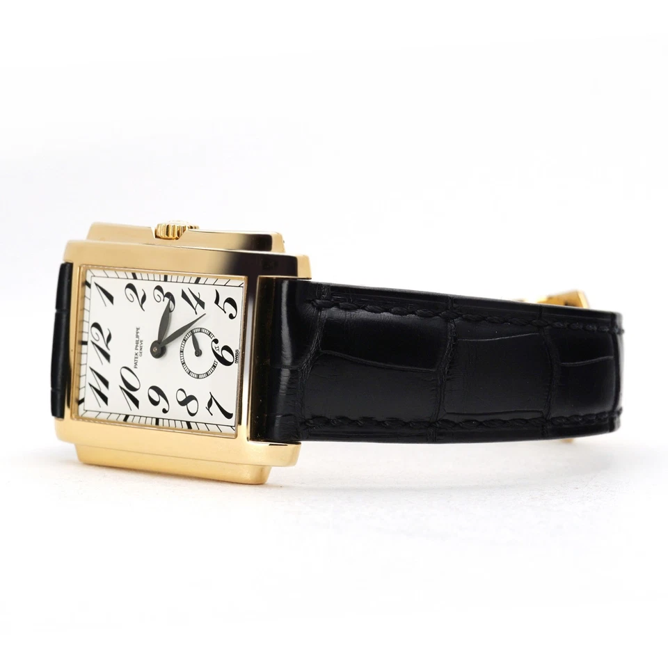 Patek Philippe Gondolo 5024J-001 18K Yellow Gold Wristwatch - Image 2 of 4