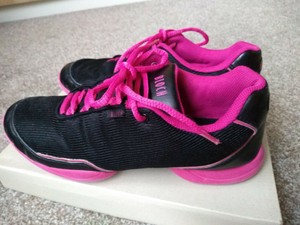 bloch dance sneakers for zumba