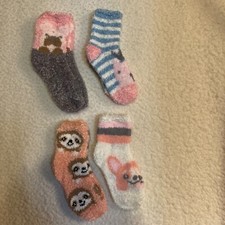 Comfy Soft Plush Fuzzy Boys Sox 6-8 Pack of 4 New 2 Dogs Sloth Critter