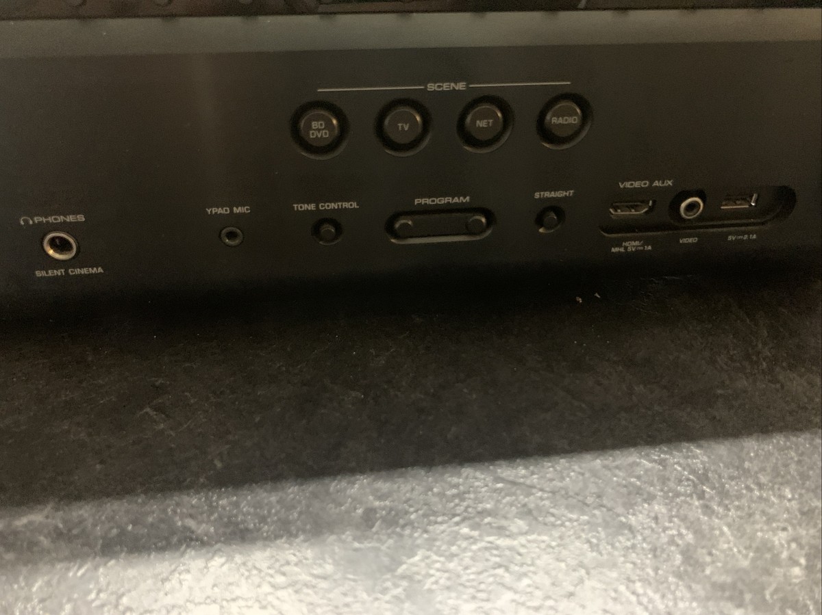 YAMAHA 7.2 Channel Network AV RECEIVER w/ HDMI RX-V775 MHL