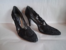 Vintage Stuart Weitzman For Mr Seymour Size 10 AA Black Rose Mesh High Heel Pump