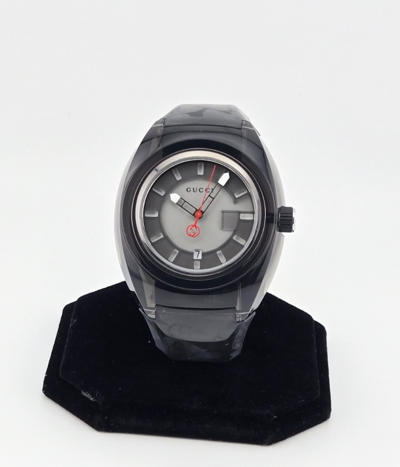 Gucci Sync XXL Mens Gray Dial Silicone Strap Watch YA137111