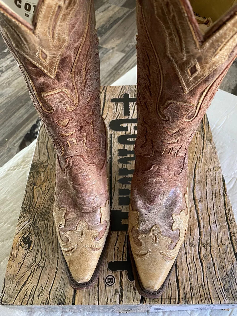 Snip toe corral boots sale