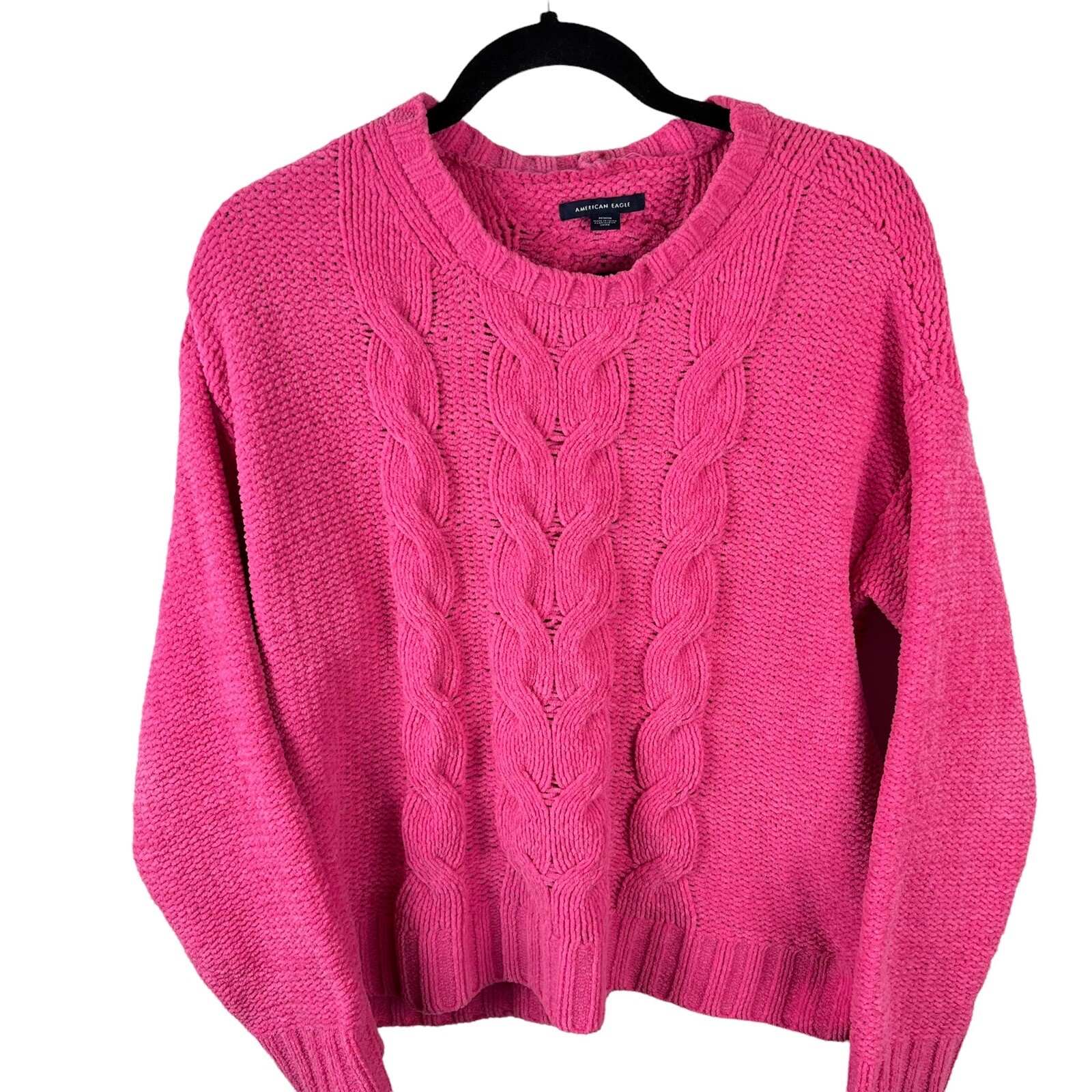M Crewneck Pullover Cable Knit 