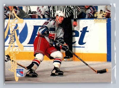 Wayne Gretzky 1997-98 Pacific Paramount #115