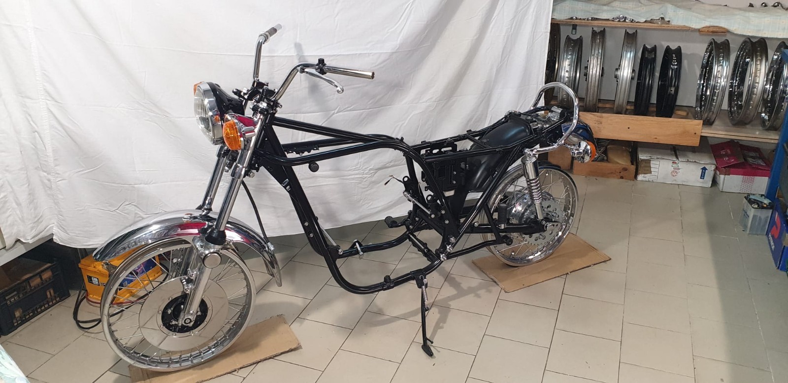 Kawasaki Z1 900 del 1974 – Moto da collezione foto 3