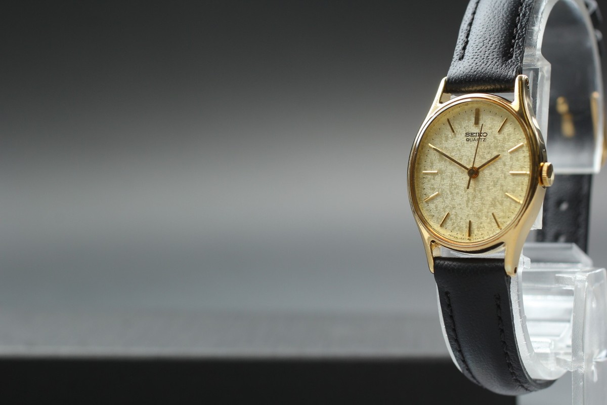 Vintage 1981 N MINT Seiko Socie 1421-5740 SGP Gold Oval Qz Womens