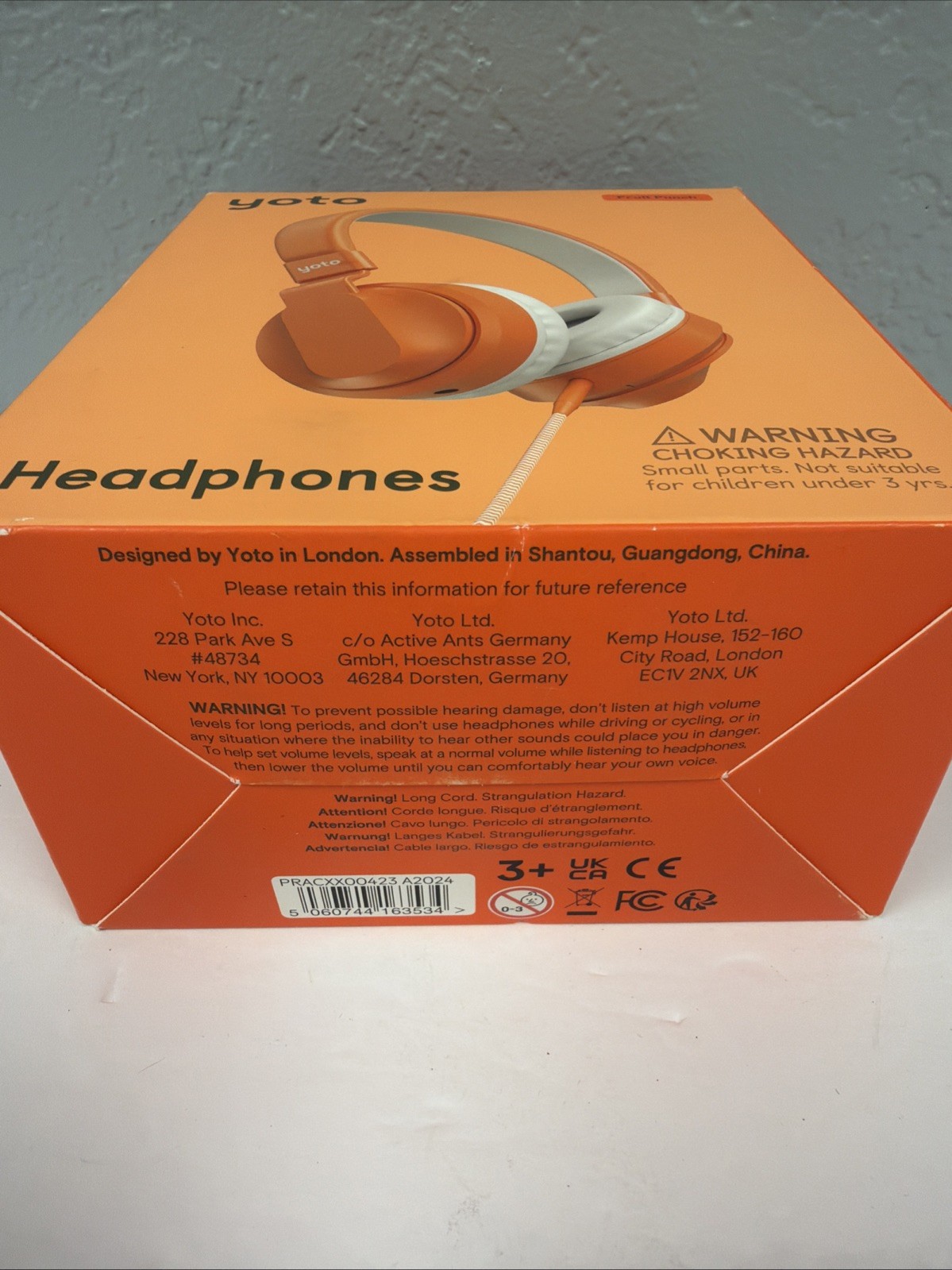 Yoto Wired Headphones In Fruit Punch Orange Over Ear Kid Safe 85db Folding Arms