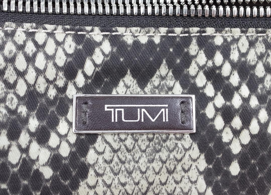 Tumi 48785 "Capri" Crossbody Messenger (Python pa… - image 3