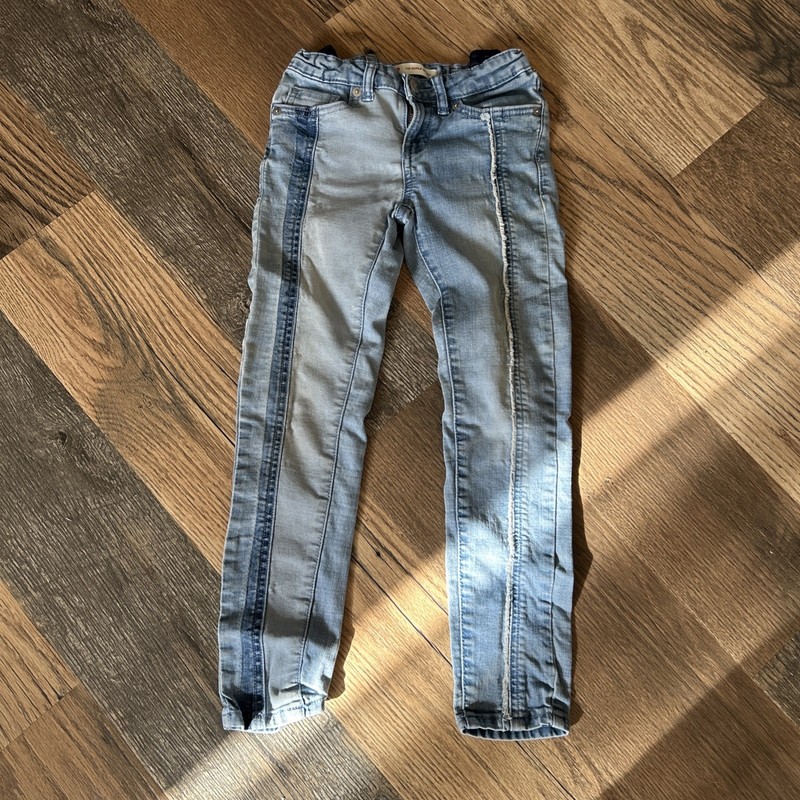 Girls Levis Light Blue Jeans Size 7