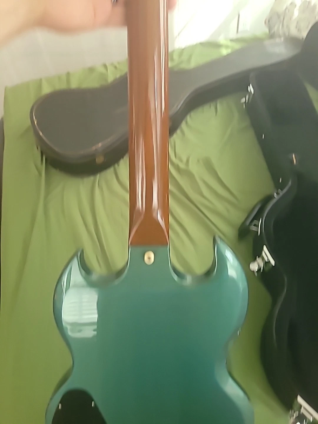 Picture 3 of 24