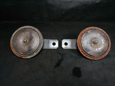 1984 Kawasaki GPz750 horn set horns pair beep honk ZX GPZ 750