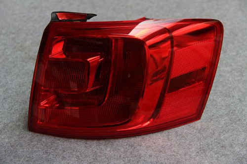 VW Jetta 5C VI Schlussleuchte rechts aussen 5C6945096 Rückleuchte Rücklicht