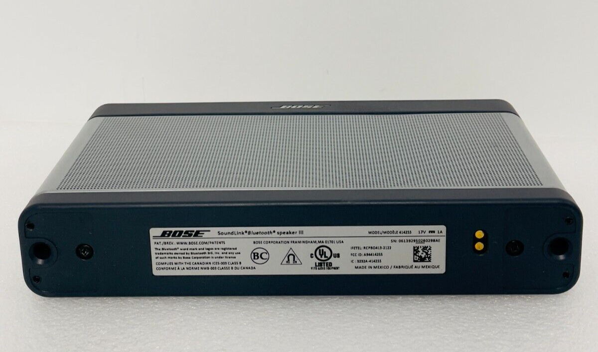 Bose SoundLink III Wireless Bluetooth Speaker Silver model 414255