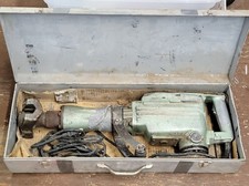 Hitachi H65 Demolition Hammer (No Drill Bits)