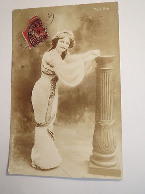 Maie Ash - 1907 - als schöne Frau im Kleid - Schauspielerin ? / AK