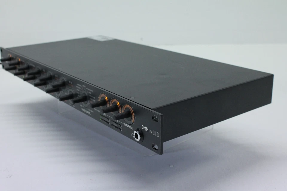 AKG DMM14 ULD Microphone Mixer - Image 3 of 4