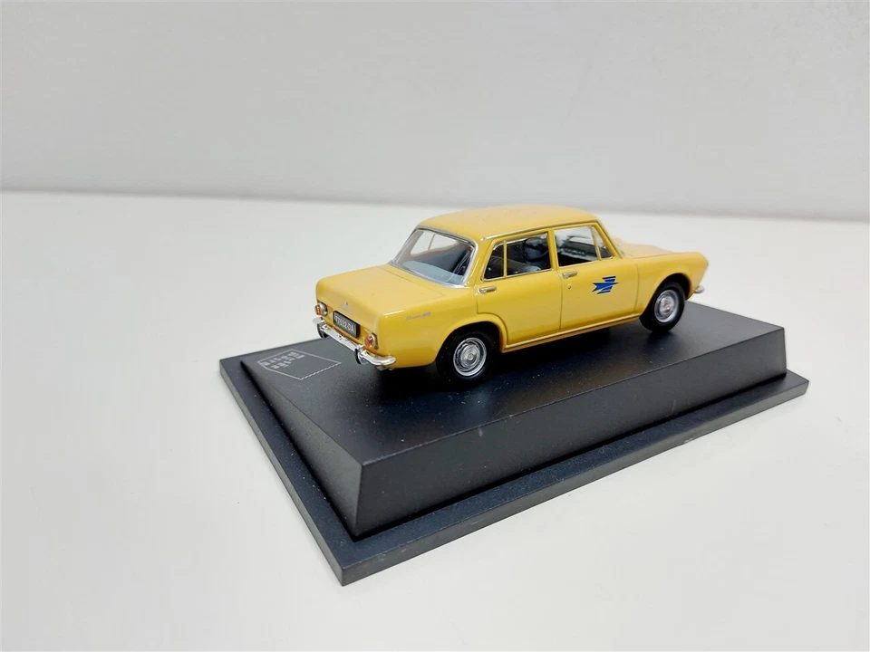 Simca 1300 berline del 1965 - Universal Hobbies 1/43 - Immagine 2 di 2