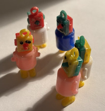 1960's ROBOT GUM BALL MACHINE PREMIUM PRIZE SPACE TOY NECKLACE BRACELET CHARMS