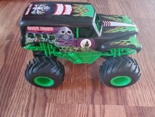 Monster Jam Spinmaster 1:24 Grave Digger RC Truck No Remote Controller