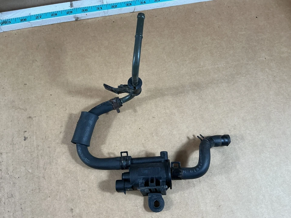 Hyundai Sonata 2006-2010 3,3 L V6 bote de vapor solenoide de purga SMP 223621 OEM Foto 4 de 4