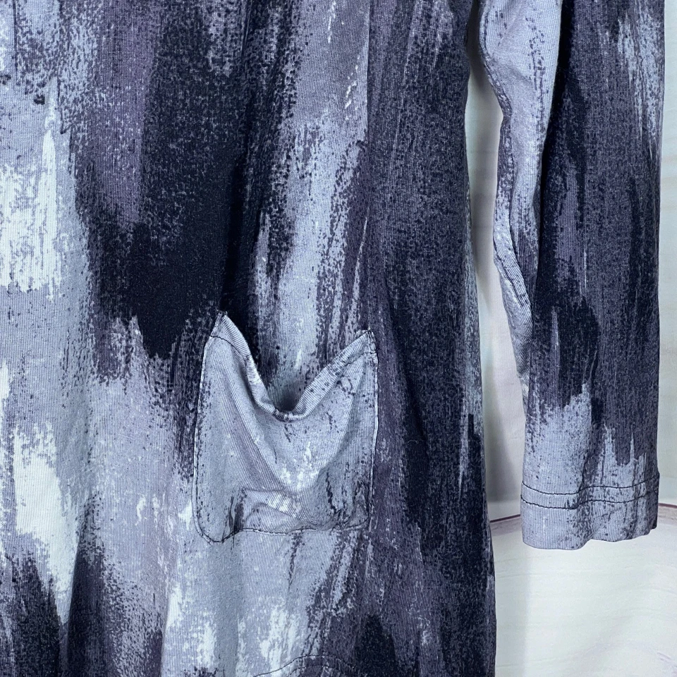 LOGO by Lori Goldstein Top Mujer 1X Camiseta Negra Estampada Manga Larga Bolsillos Foto 4 de 4