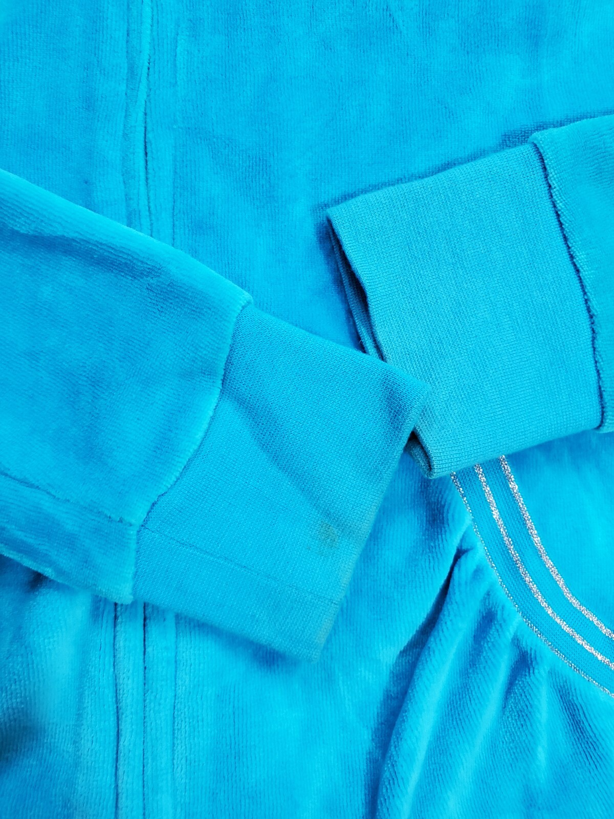 LADIES SIZE S FILA SPORT LONG SLEEVE FULL ZIP VELOUR AQUA COLOR HOODED JACKET