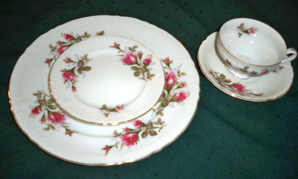 Vintage ROYAL ROSE Fine China 4 pc Place Setting~Dinner Salad Plates