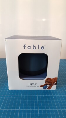Fable Puffin Puzzle Feeder Toy Navy - Verpackung mit lagerungsspuren