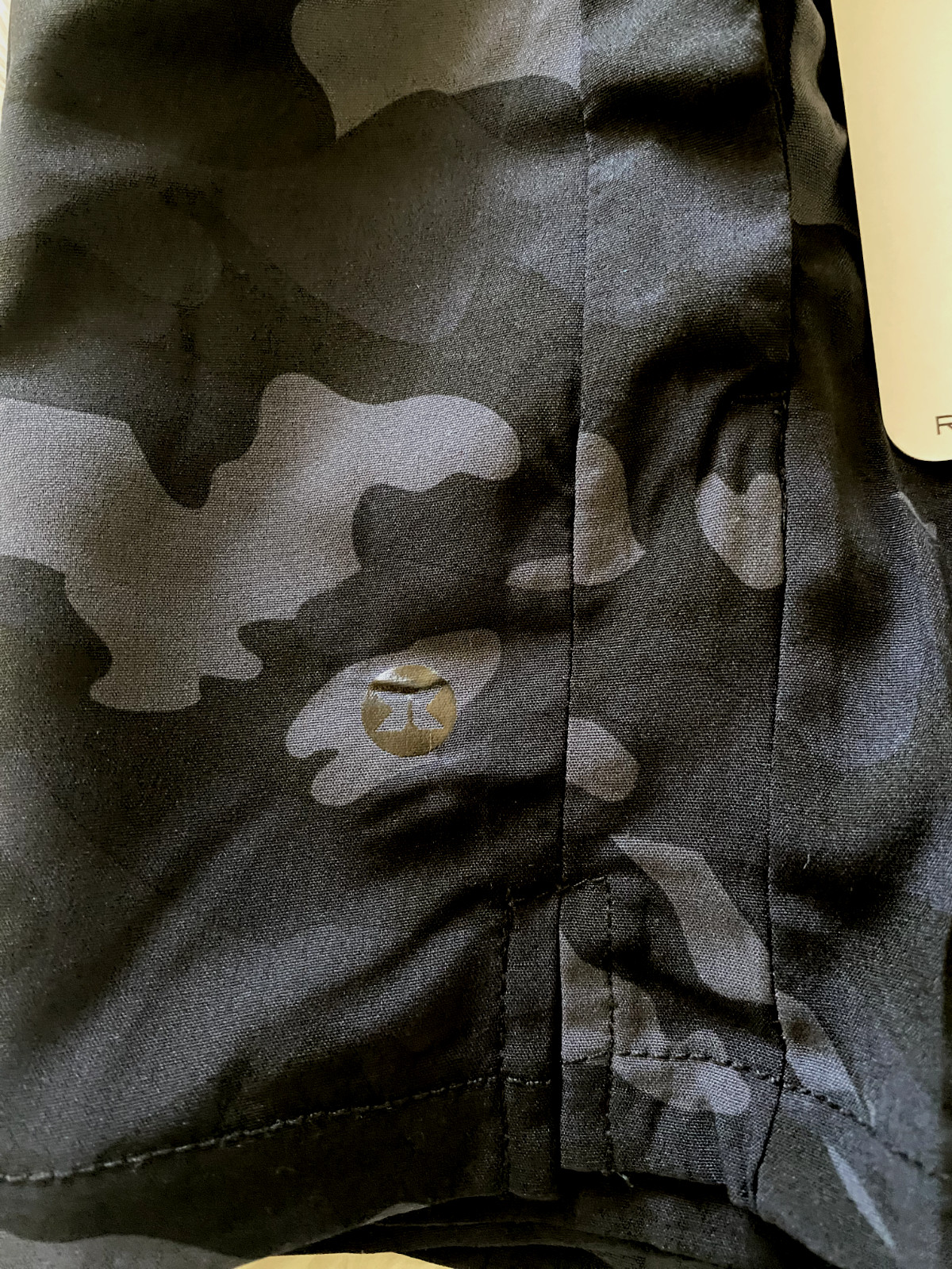 NWT RBX Women's Stretch Woven Walking Shorts Size Medium Camo