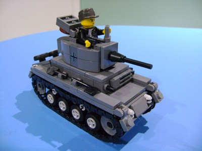 mini tank lego