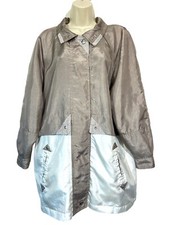 VTG BT2 BRAETAN Women  s Size M Lightweight Wind Breaker RN 45533