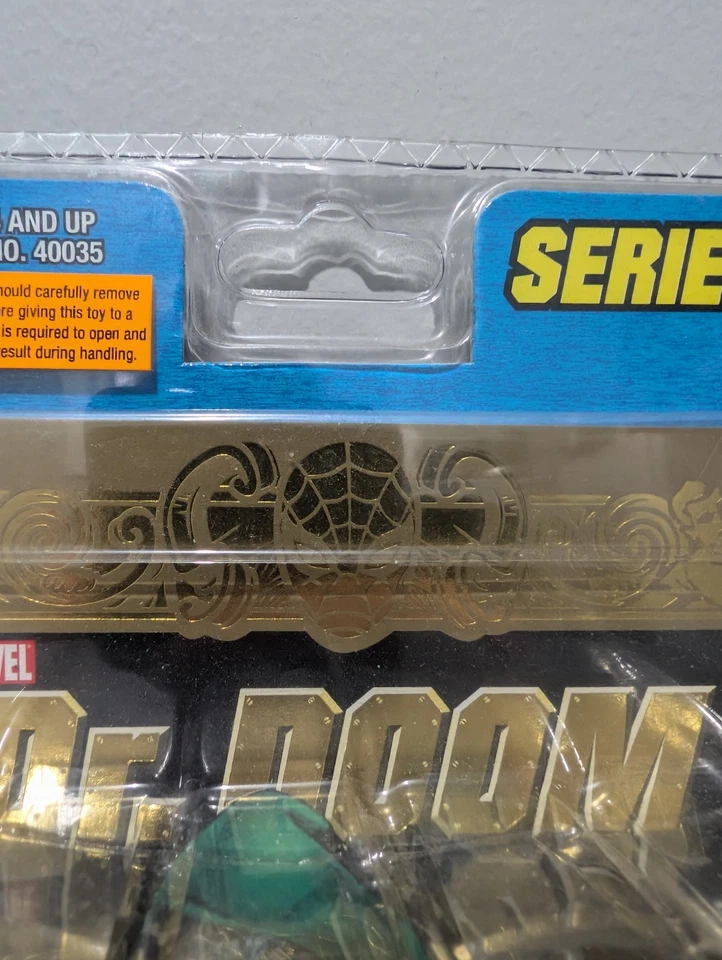 ULTRA RARO: Marvel Legends Dr. Doom Doombot Variant (Série 2) - Selado de Fábrica! - Imagem 3 de 4