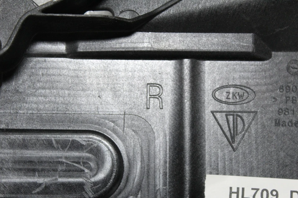 Montaje de faros delantero derecho Porsche Cayman 2014 6900212830 Foto 3 de 4