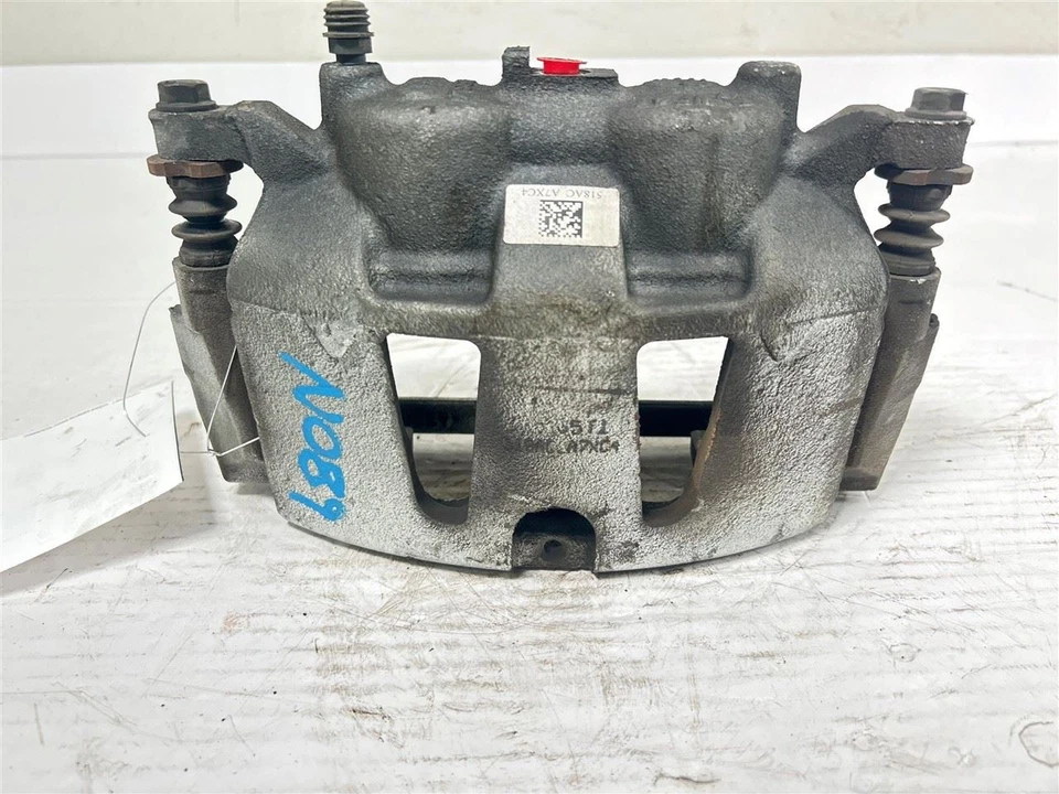Pinza de freno delantera de doble pistón Dodge Caravan 2012-2020 fabricante de equipos originales Foto 4 de 4