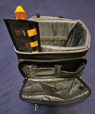 Quantaray Pro by Naneu Pro Camera Bag