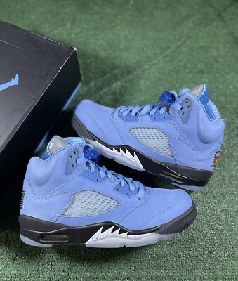 Size 9.5 - Jordan 5 Retro UNC 