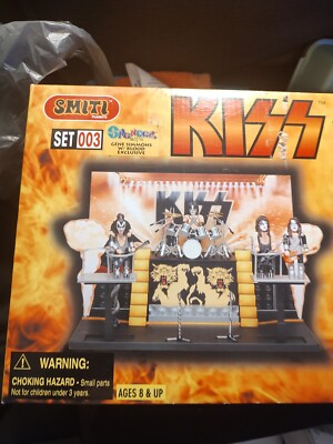 KISS ALIVE II フィギュアセット SET 003 New KISS Alive II SMITI 40 pc figurine set 003 Spencer's