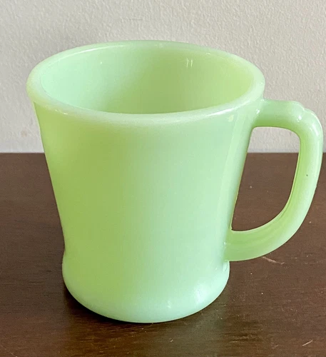 VTG Jadeite Fire-King Flat Bottom D Handle Mug Ovenware, ca 1948-1950.