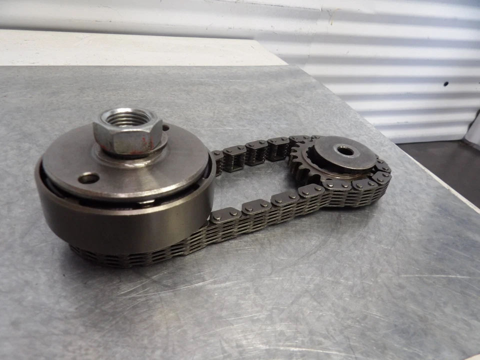 96-01 Kawasaki Ninja ZX11 ZX1100 engine balancer assembly w chain & gears - Image 2 of 4