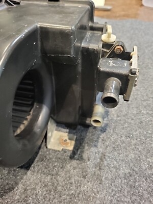 1986-1991 Volkswagen Vanagon Westfalia Heater Blower Core 867 819