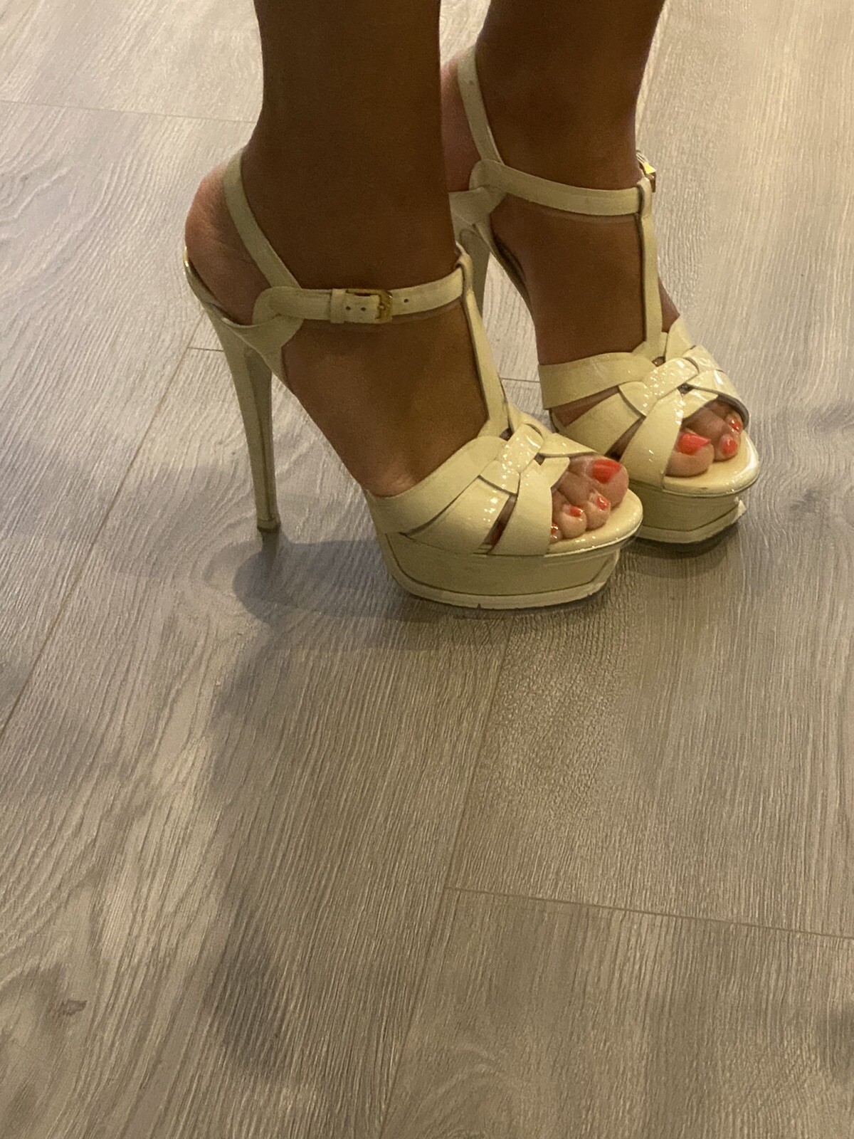 SAINT LAURENT sandali omaggio ysl