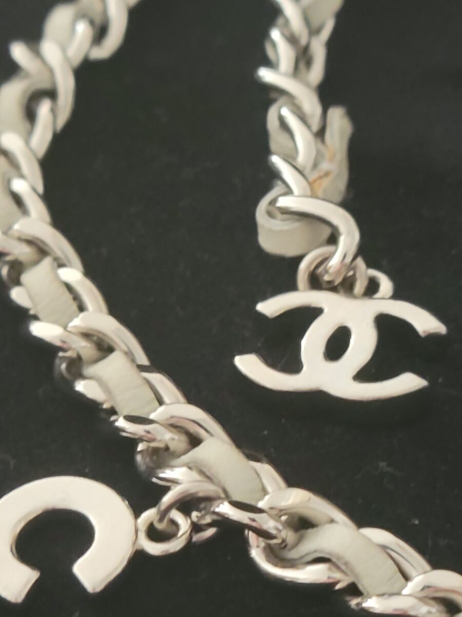 AUTH VINTAGE CHANEL LOGO LETTERING CHARMS SILVER CHAIN GRAY AUTH VINTAGE CHANEL LOGO LETTERING CHARMS SILVER CHAIN GRAY