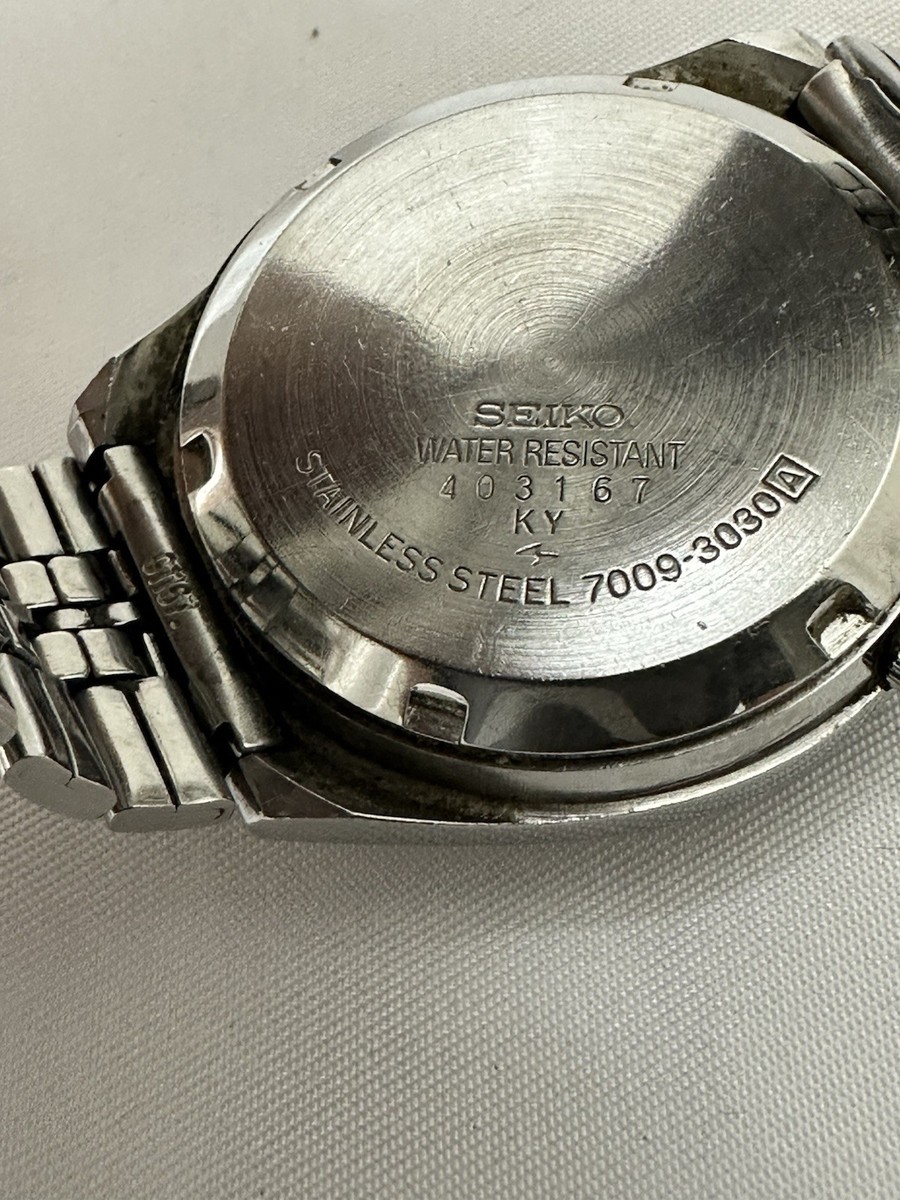 Vintage Seiko 5 DX 7009-3030 Automatic Day/Date White Dial Japan