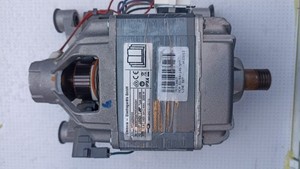 Motor aus Waschmaschine SIEMENS WASH & DRY DM 54