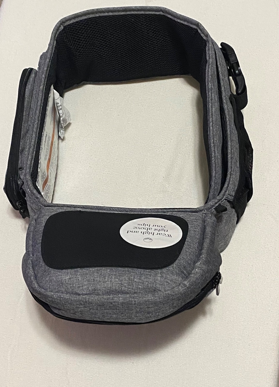 TushBaby Hip Seat Baby Carrier Adjustable Belt Pockets Gray & Black- Excellent 